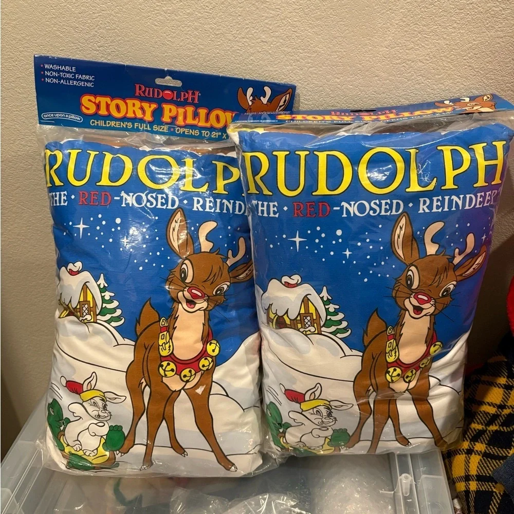 Vintage 1996 Wicklow Co. Rudolph The Red-Nosed Reindeer Story Pillows New Sealed